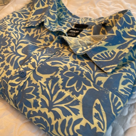 PrAna Button Down Shirt. Pale Blue & Yellow Print Size XL - Picture 3 of 4